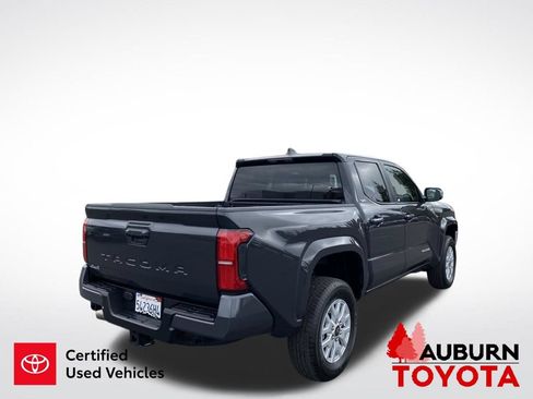 Certified 2025 Toyota Tacoma SR5 AWD/4WD image 8