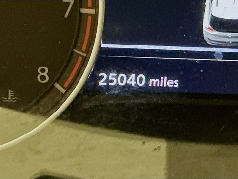 Used 2023 Nissan Rogue S image 19