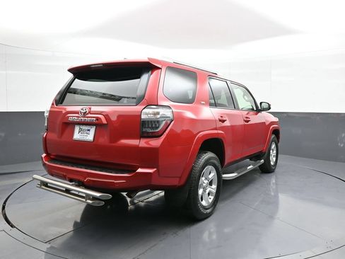 Used 2016 Toyota 4Runner SR5 AWD/4WD image 6