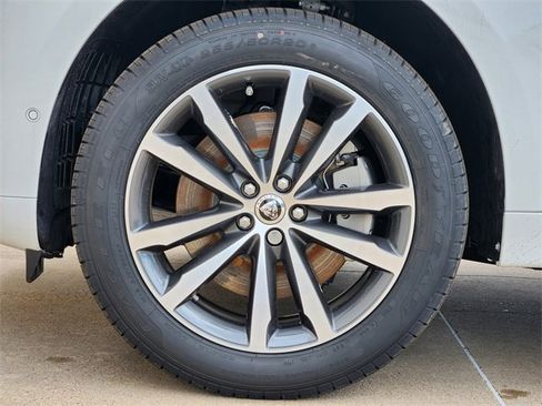 Used 2026 Jaguar F-PACE R-Dynamic S image 7