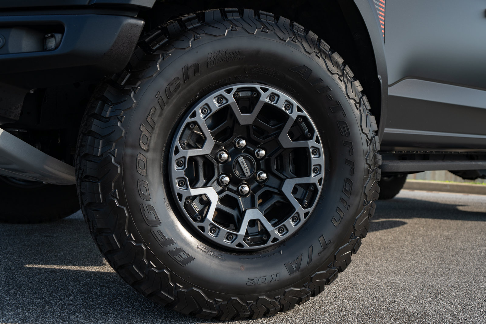 Used 2025 Ford F150 Raptor w/ Equipment Group 803A Raptor R AWD/4WD image 8