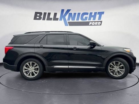 Certified 2020 Ford Explorer XLT w/ Equipment Group 202A RWD image 6