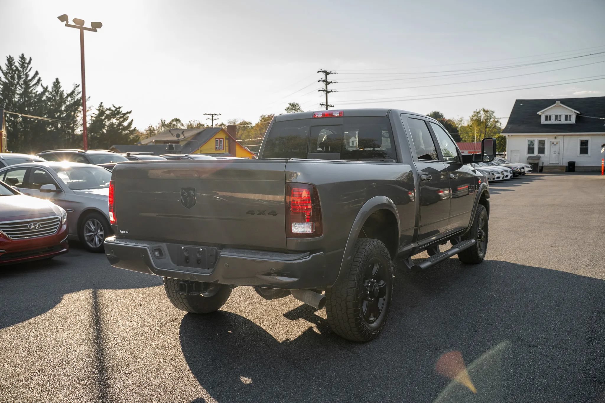 Used 2018 RAM 3500 Laramie w/ Sport Appearance Group AWD/4WD image 3