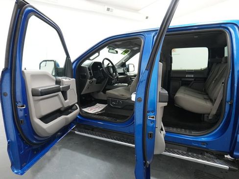 Used 2017 Ford F150 XLT w/ Equipment Group 302A Luxury RWD image 23