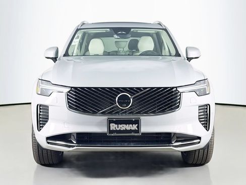 New 2026 Volvo XC90 T8 Ultra w/ Protection Package Premier AWD/4WD image 2