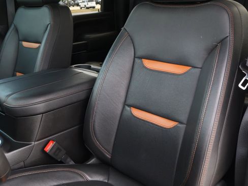 Used 2023 GMC Sierra 3500 AT4 w/ Gooseneck/5TH Wheel Package image 15