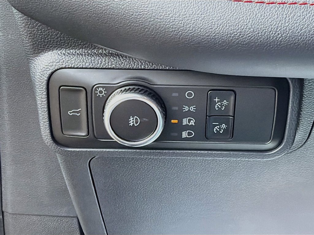 Certified 2025 Ford Explorer ST w/ Sun And Sound Package AWD/4WD image 10