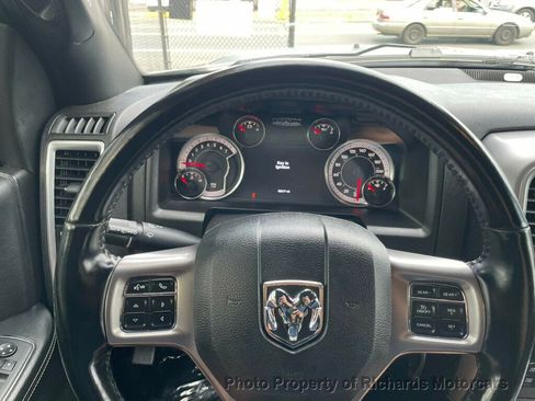Used 2022 RAM 1500 Classic Warlock w/ Ceramic Grey Warlock Package AWD/4WD image 14