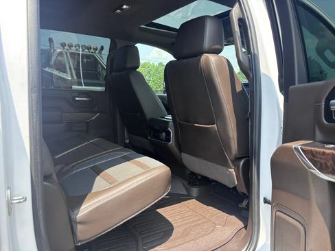 Used 2022 GMC Sierra 2500 Denali w/ Denali Ultimate Package AWD/4WD image 30