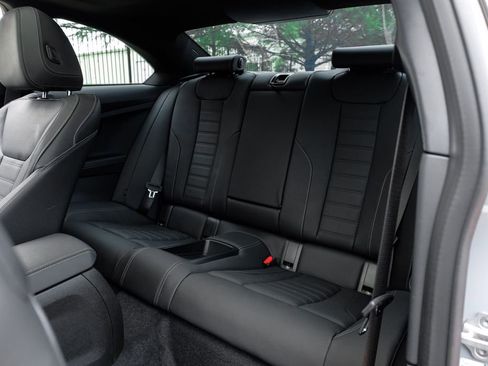 Used 2025 BMW M240i Coupe w/ Premium Package RWD image 40
