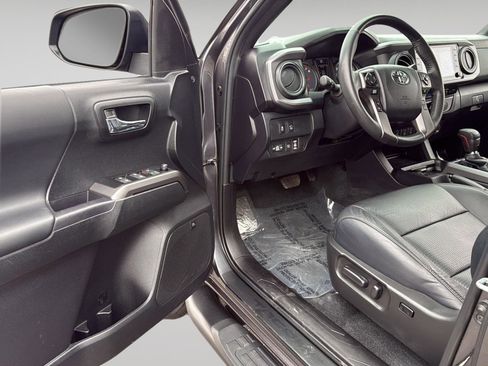 Used 2023 Toyota Tacoma TRD Sport w/ TRD Premium Sport Package image 2