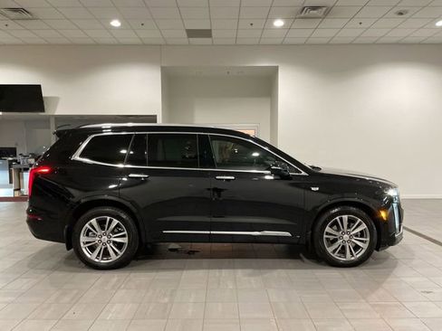 Certified 2024 Cadillac XT6 Premium Luxury image 7