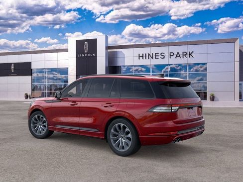 New 2026 Lincoln Aviator AWD image 4
