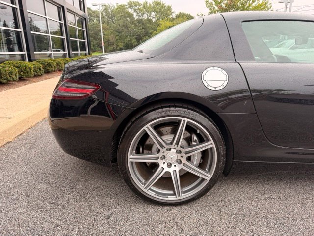 Used 2011 Mercedes-Benz SLS AMG Coupe image 35