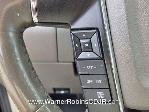 Used 2016 Lincoln Navigator L Select RWD image 28