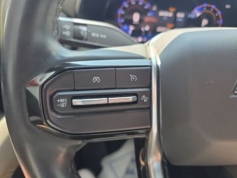 Used 2024 Chevrolet Colorado ZR2 w/ ZR2 Convenience Package III AWD/4WD image 23