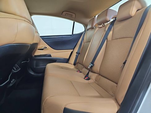 Used 2022 Lexus ES 350 w/ Accessory Package FWD image 13