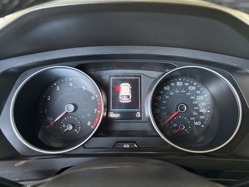 Used 2020 Volkswagen Tiguan SE FWD image 12