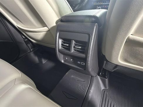 Used 2023 Cadillac XT4 Sport image 30