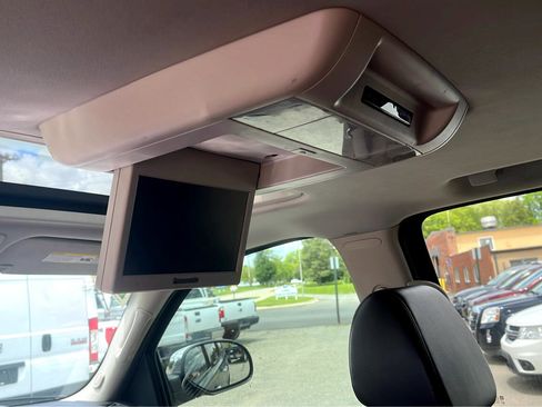 Used 2007 Chevrolet Tahoe LTZ w/ LTZ Preferred Equipment Group image 15