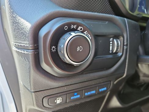 Used 2024 Jeep Wrangler Unlimited Rubicon 4xe image 23