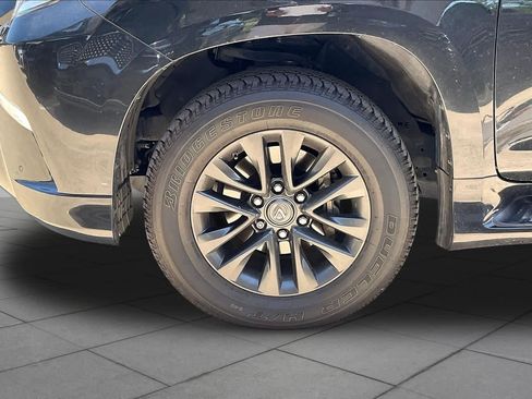 Used 2023 Lexus GX 460 Premium w/ Premium Package AWD/4WD image 10