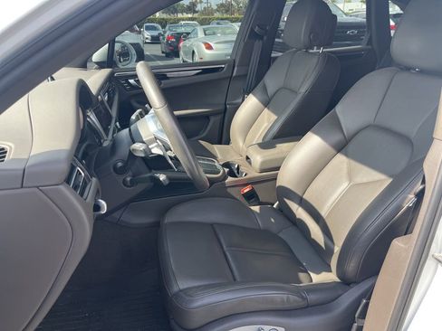 Used 2021 Porsche Macan S AWD/4WD image 9