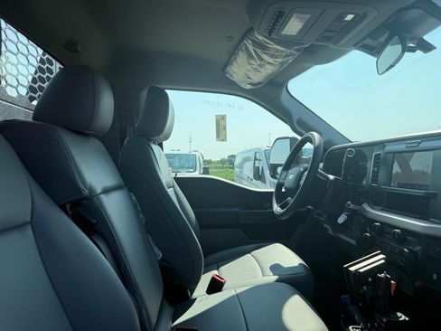 New 2026 Ford F550 4x4 Regular Cab Super Duty image 14