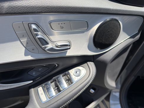 Used 2021 Mercedes-Benz C 300 Sedan image 23