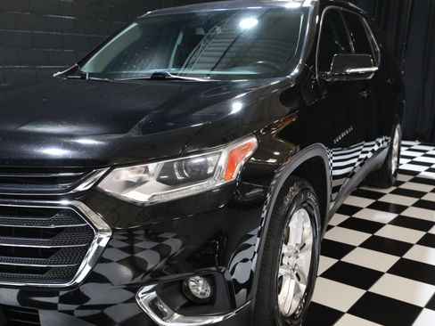 Used 2018 Chevrolet Traverse LT AWD/4WD image 9