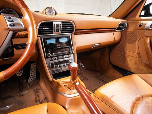 Used 2006 Porsche 911 Carrera S RWD image 39
