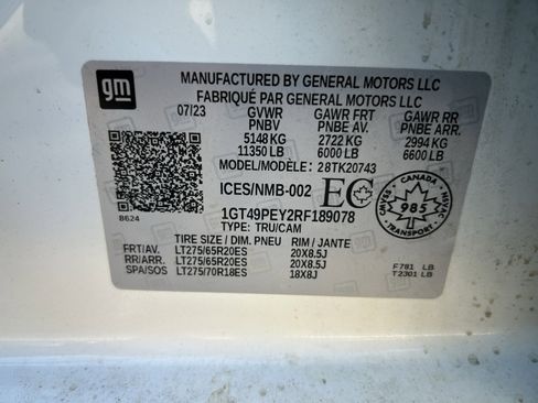 Used 2024 GMC Sierra 2500 AT4 w/ Technology Package image 25