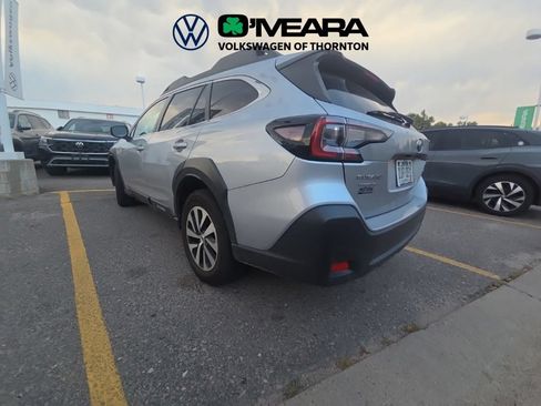 Used 2023 Subaru Outback Premium AWD/4WD image 4