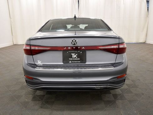 Used 2025 Volkswagen Jetta Sport FWD image 6