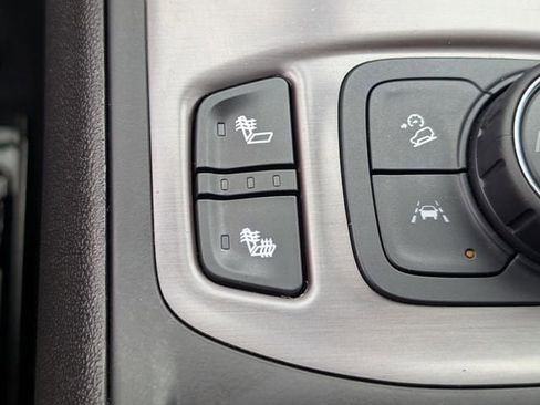 Certified 2024 GMC Terrain AT4 w/ Infotainment Package II AWD/4WD image 22