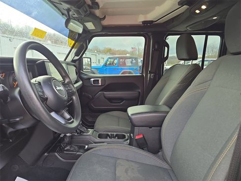 Used 2024 Jeep Wrangler Sport image 11