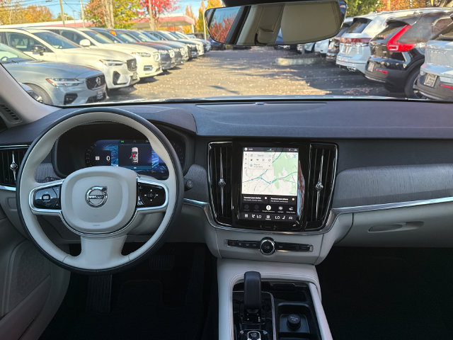 Used 2025 Volvo V90 B6 Cross Country Plus AWD/4WD image 24