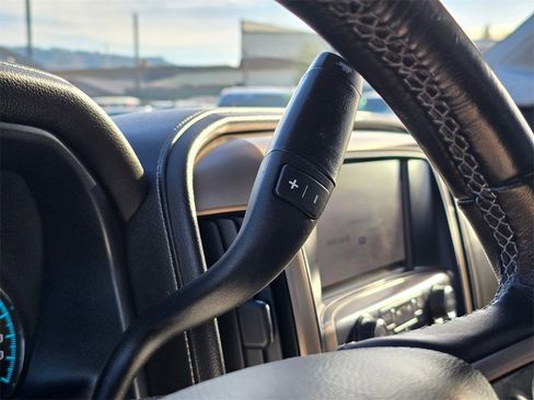 Used 2018 GMC Sierra 1500 Denali w/ Denali Ultimate Package image 27