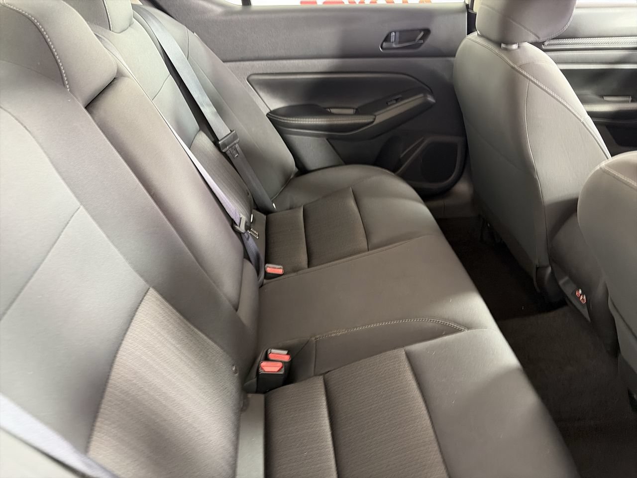 Used 2025 Nissan Altima 2.5 SV FWD image 24