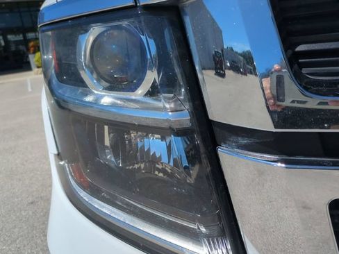 Used 2017 Chevrolet Tahoe LT w/ Luxury Package RWD image 10