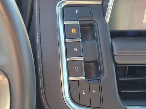 Used 2024 Chevrolet Tahoe LT image 23