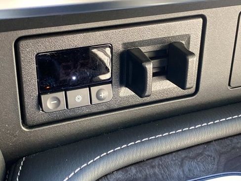 Used 2024 Nissan Armada Platinum w/ Captain's Chairs Package AWD/4WD image 28
