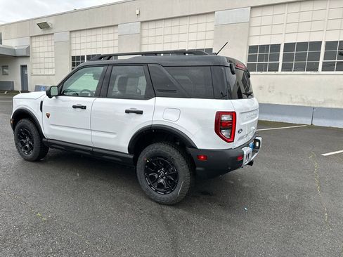 New 2026 Ford Bronco Sport Badlands w/ Sasquatch Badlands Package AWD/4WD image 4