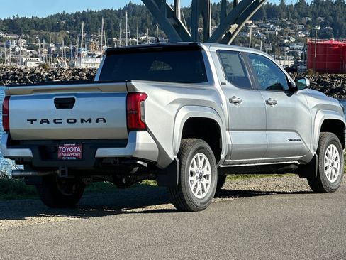 New 2025 Toyota Tacoma SR5 image 5