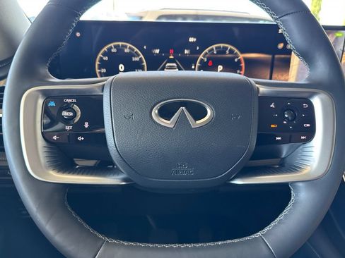 Used 2025 INFINITI QX80 Luxe RWD image 22