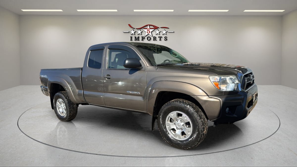 Used 2013 Toyota Tacoma 4x4 Access Cab V6 w/ TRD Off-Road Pkg image 7