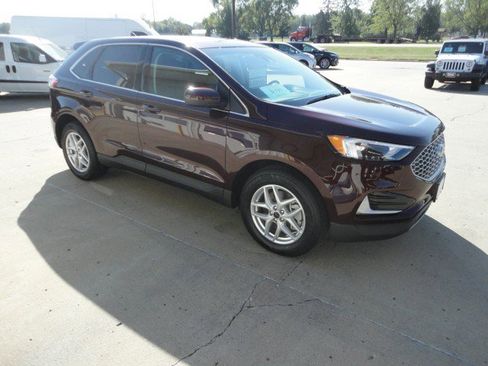 Used 2024 Ford Edge SEL image 19