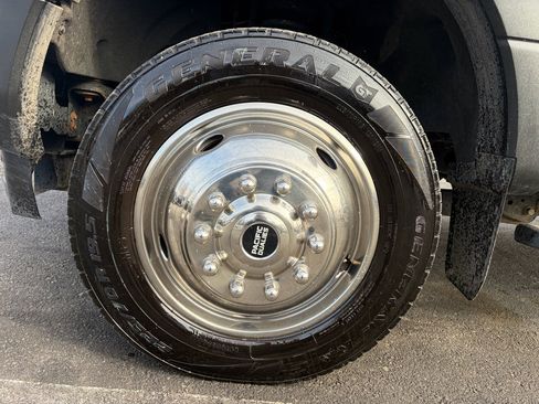 Used 2018 Ford F550 4x4 Regular Cab Super Duty image 15