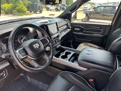 Used 2022 RAM 2500 Laramie w/ Night Edition image 17