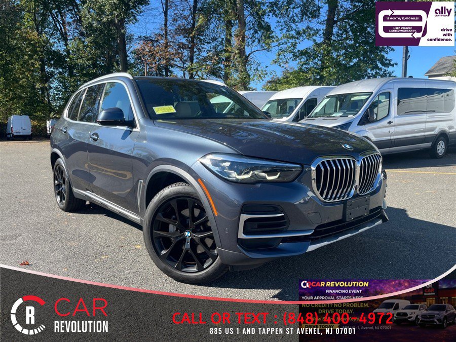 Used 2022 BMW X5 xDrive40i w/ Parking Assistance Package AWD/4WD image 1